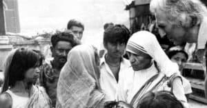 Jean Vanier and Mother Teresa in India, 1973