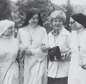 Chiara Lubich with some women religious during the 1970s